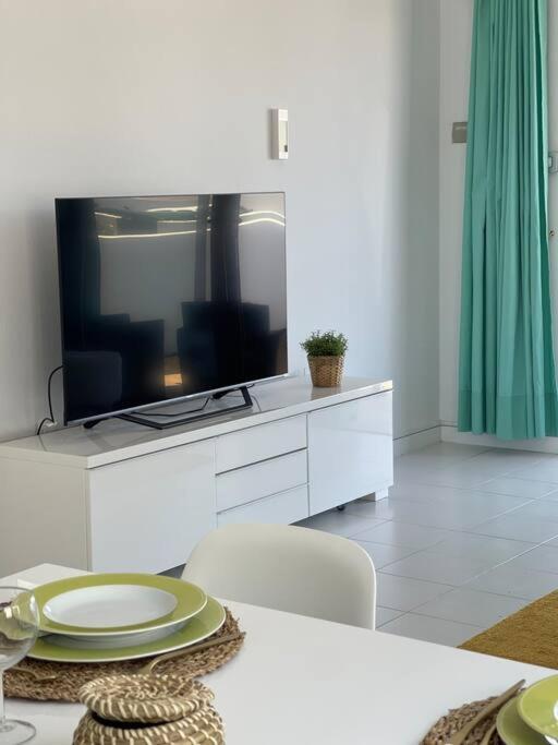 Casa Mesana Nuevo Apartamento En La Playa Con Aire Acondicionado Playa Honda  Exterior foto