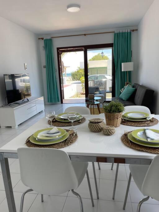Casa Mesana Nuevo Apartamento En La Playa Con Aire Acondicionado Playa Honda  Exterior foto